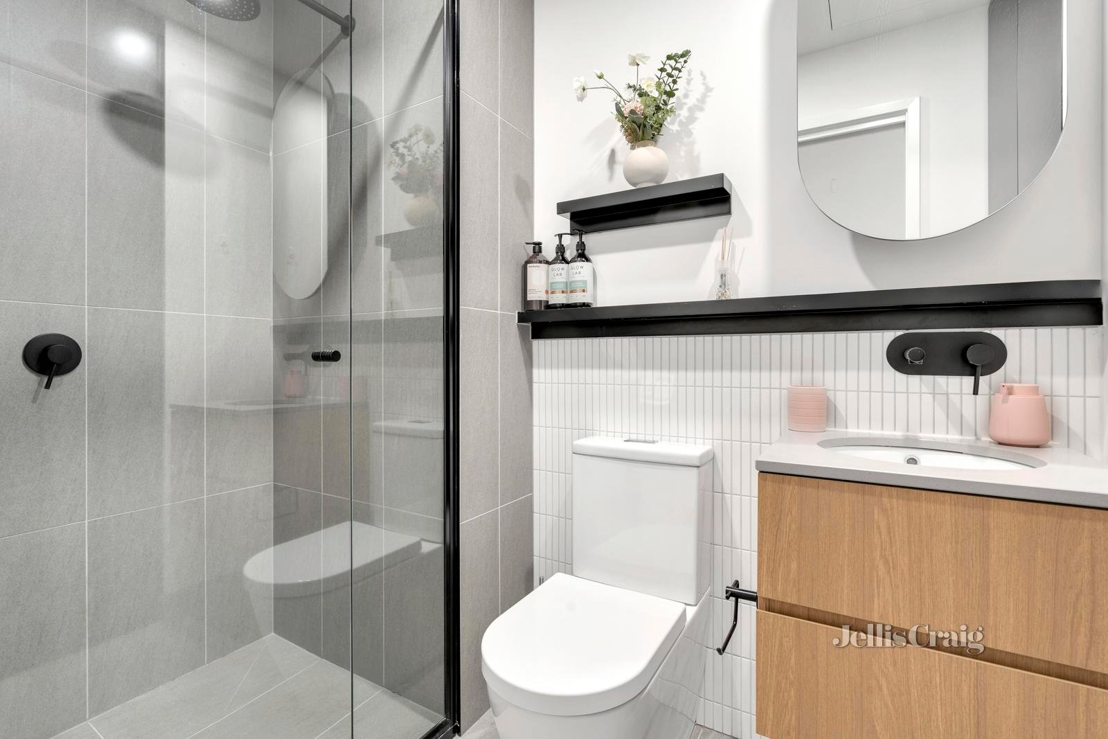 210/3 Olive York Way, Brunswick West image 7