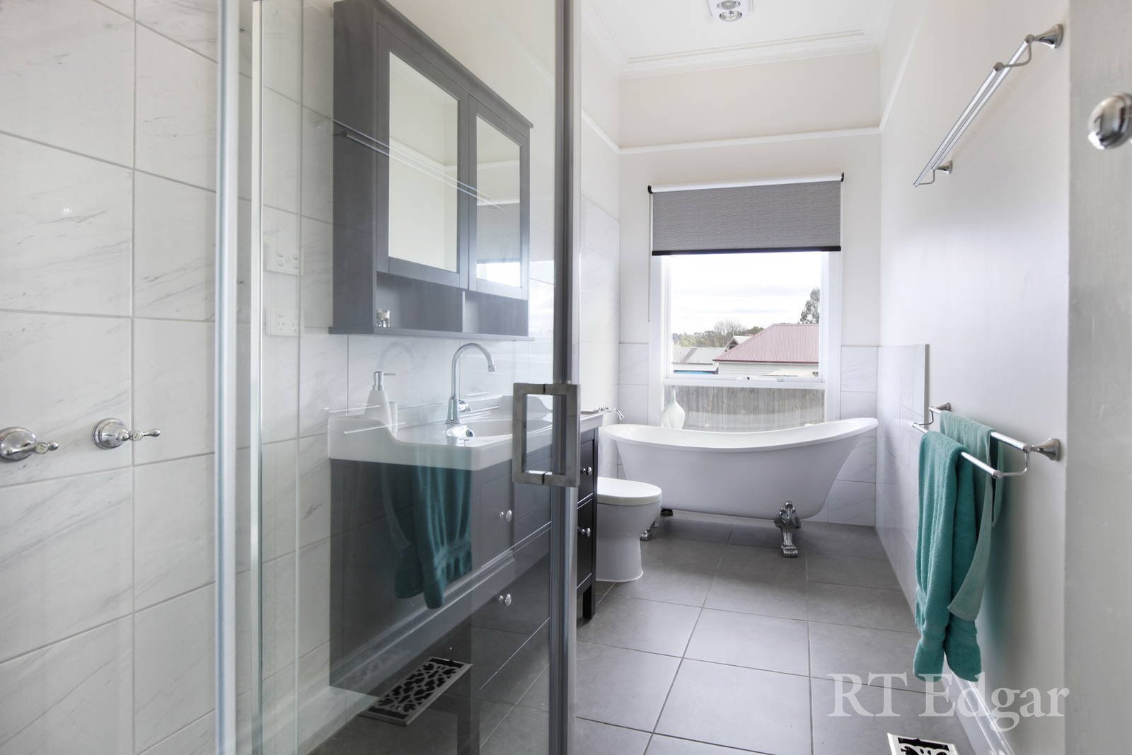 Property Gallery Thumbnail 8