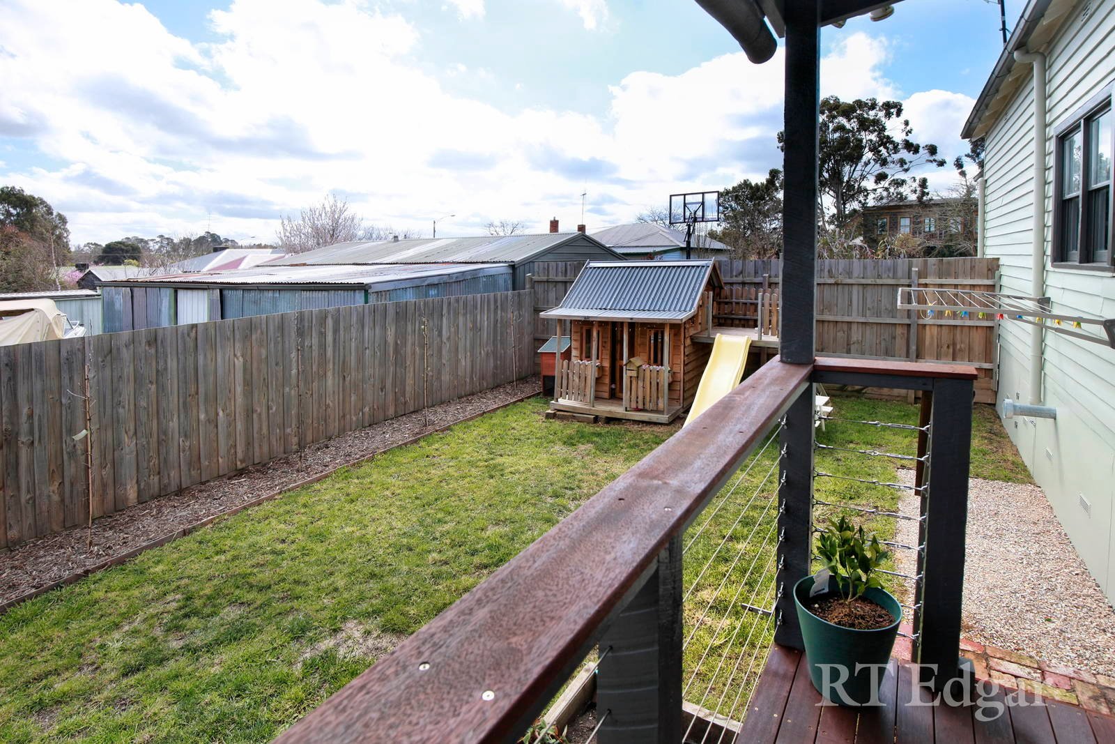 Property Gallery Thumbnail 10