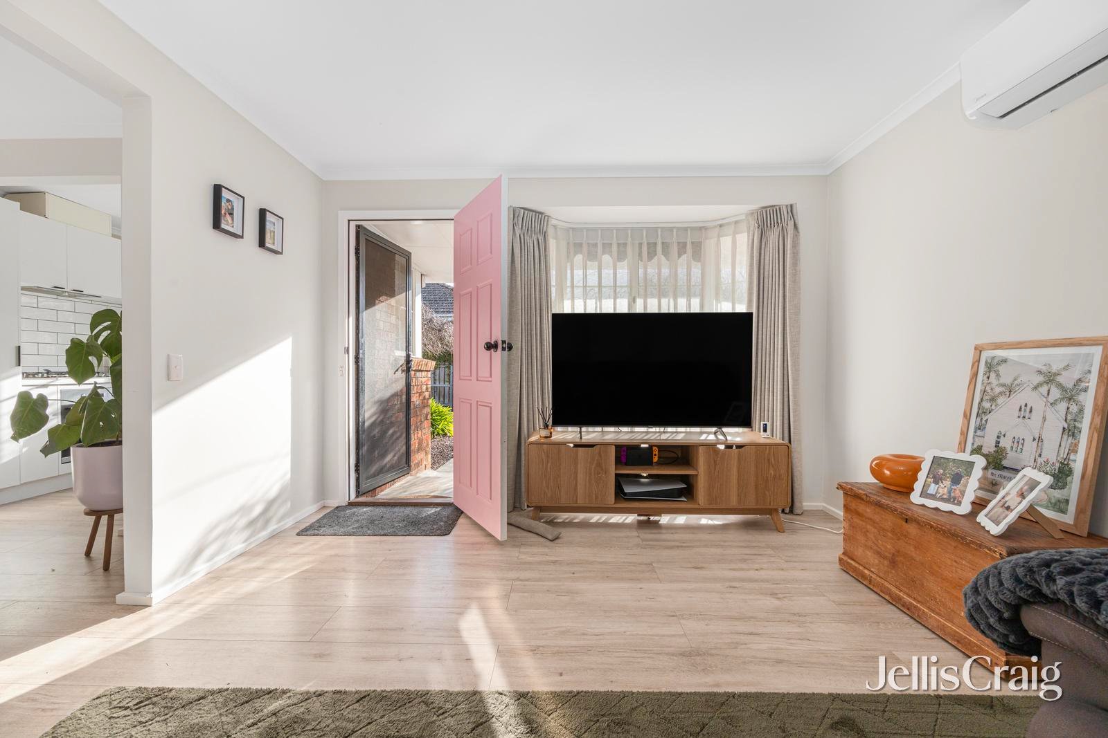 2/1030 Howitt Street, Wendouree image 8