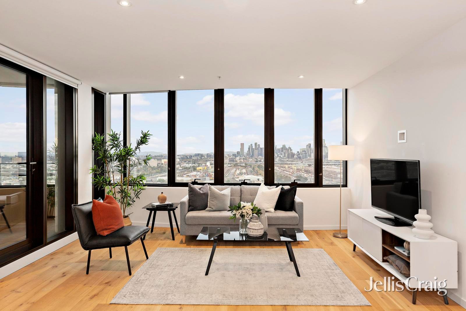 2103/5 Joseph Road, Footscray image 2