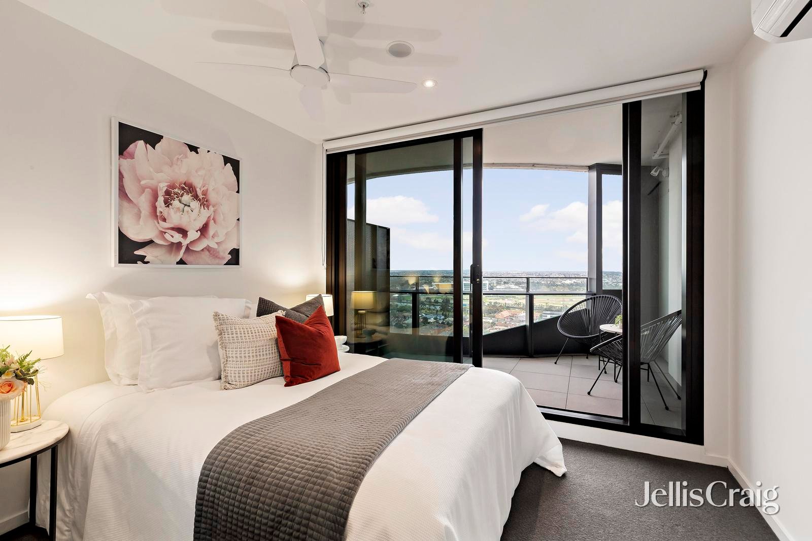 2103/5 Joseph Road, Footscray image 4