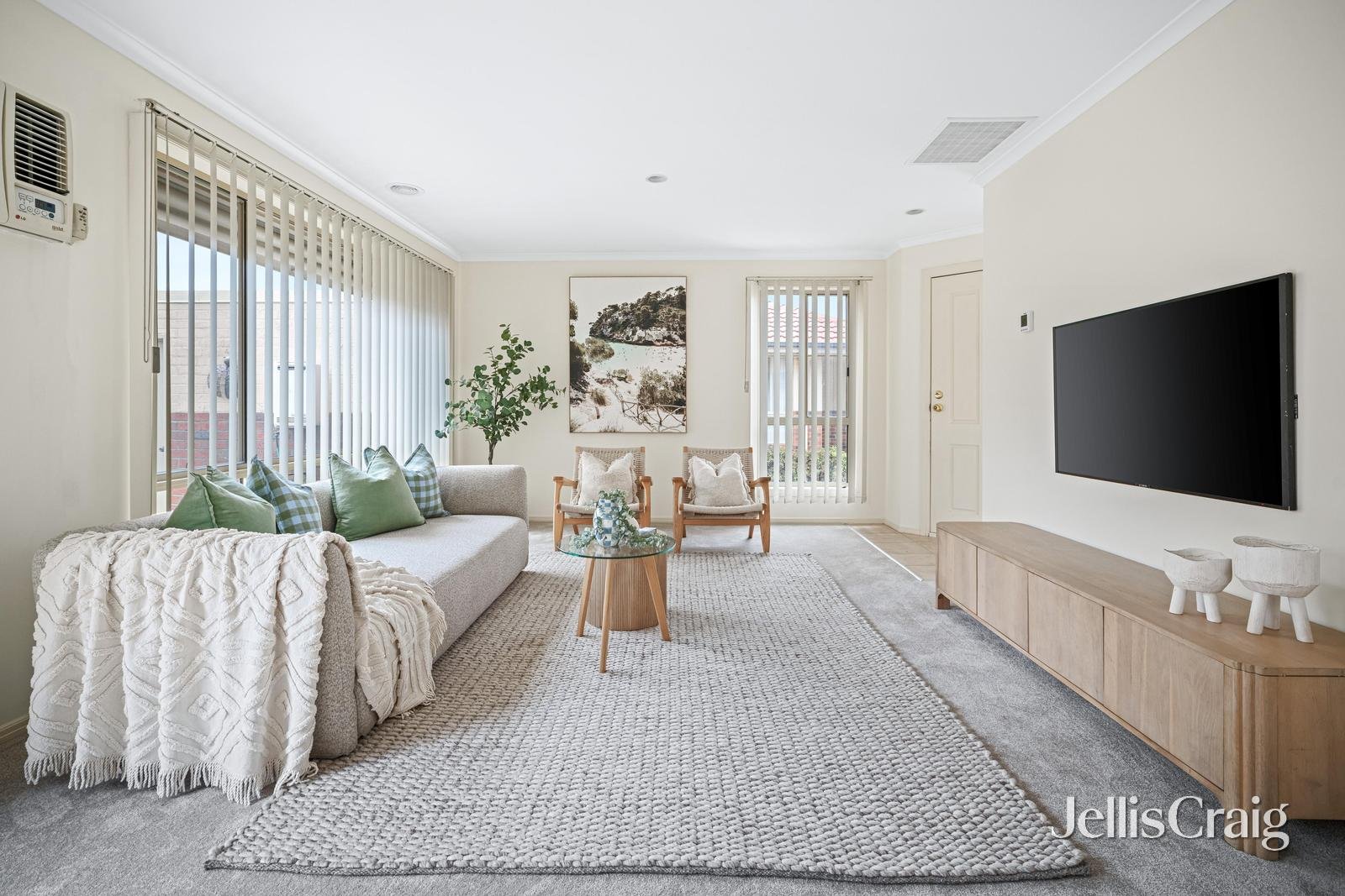 2/104 Chute Street, Mordialloc image 2