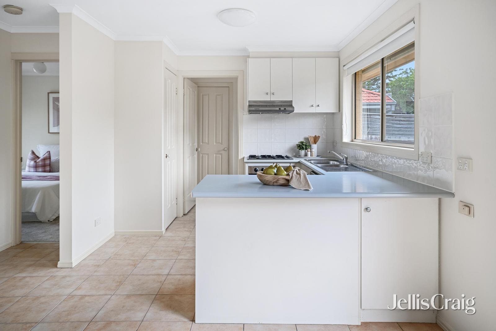 2/104 Chute Street, Mordialloc image 6