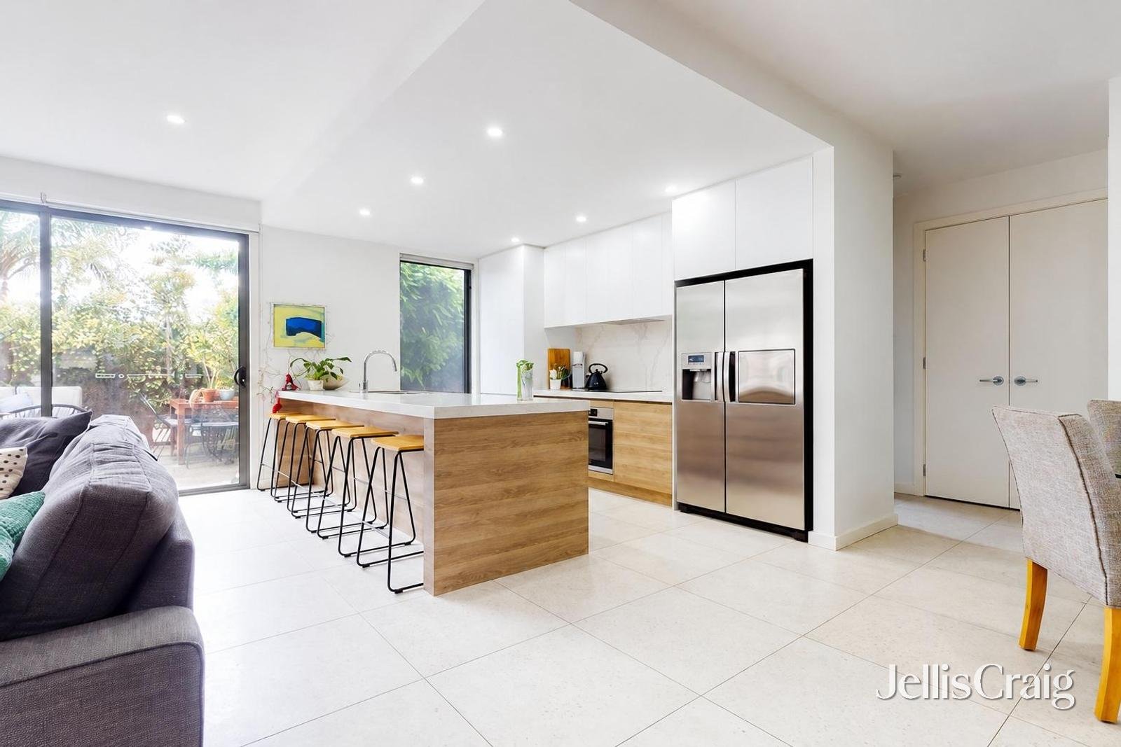 2/104 Elsie Grove, Chelsea image 3