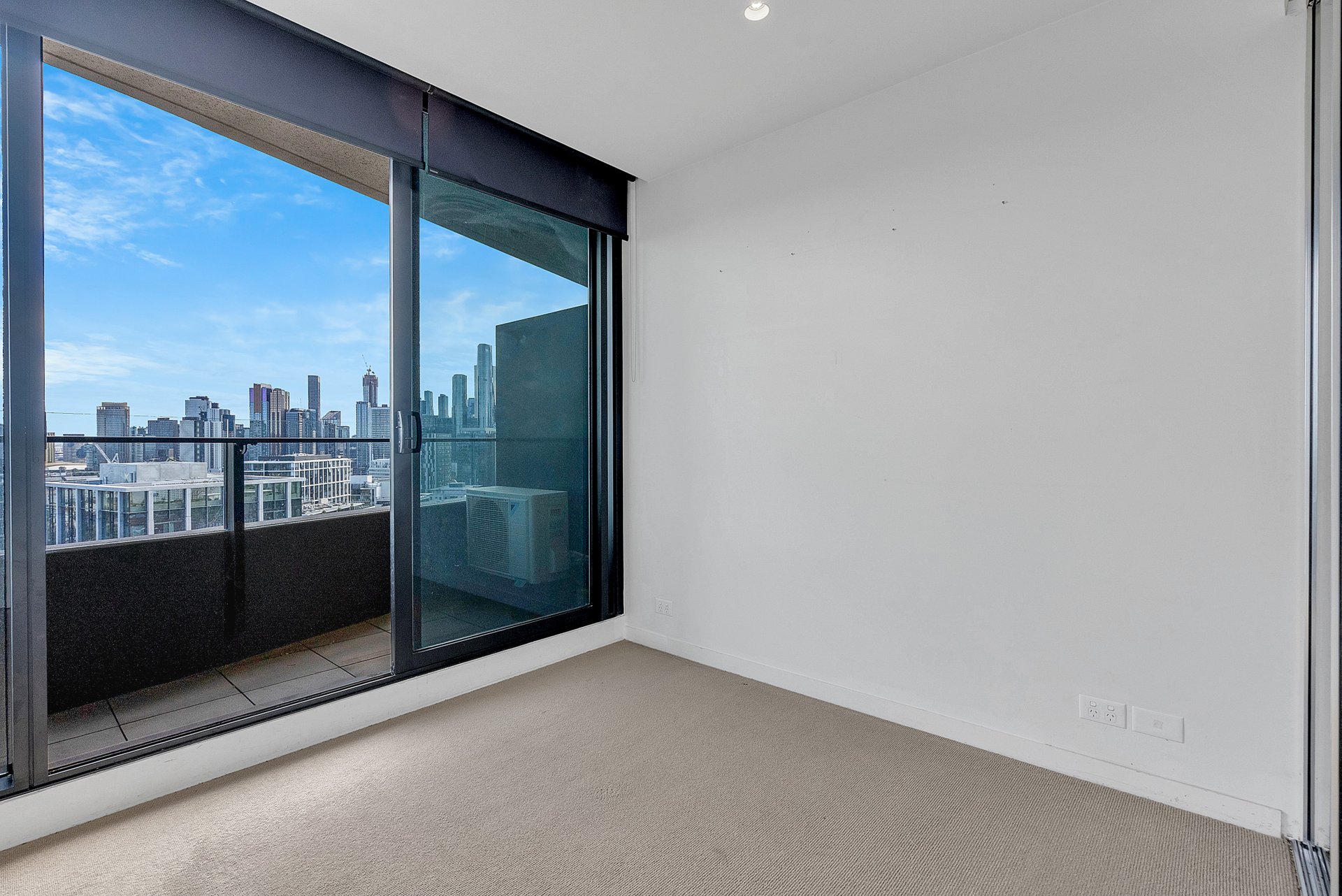 2104 / 50 Albert Road South Melbourne