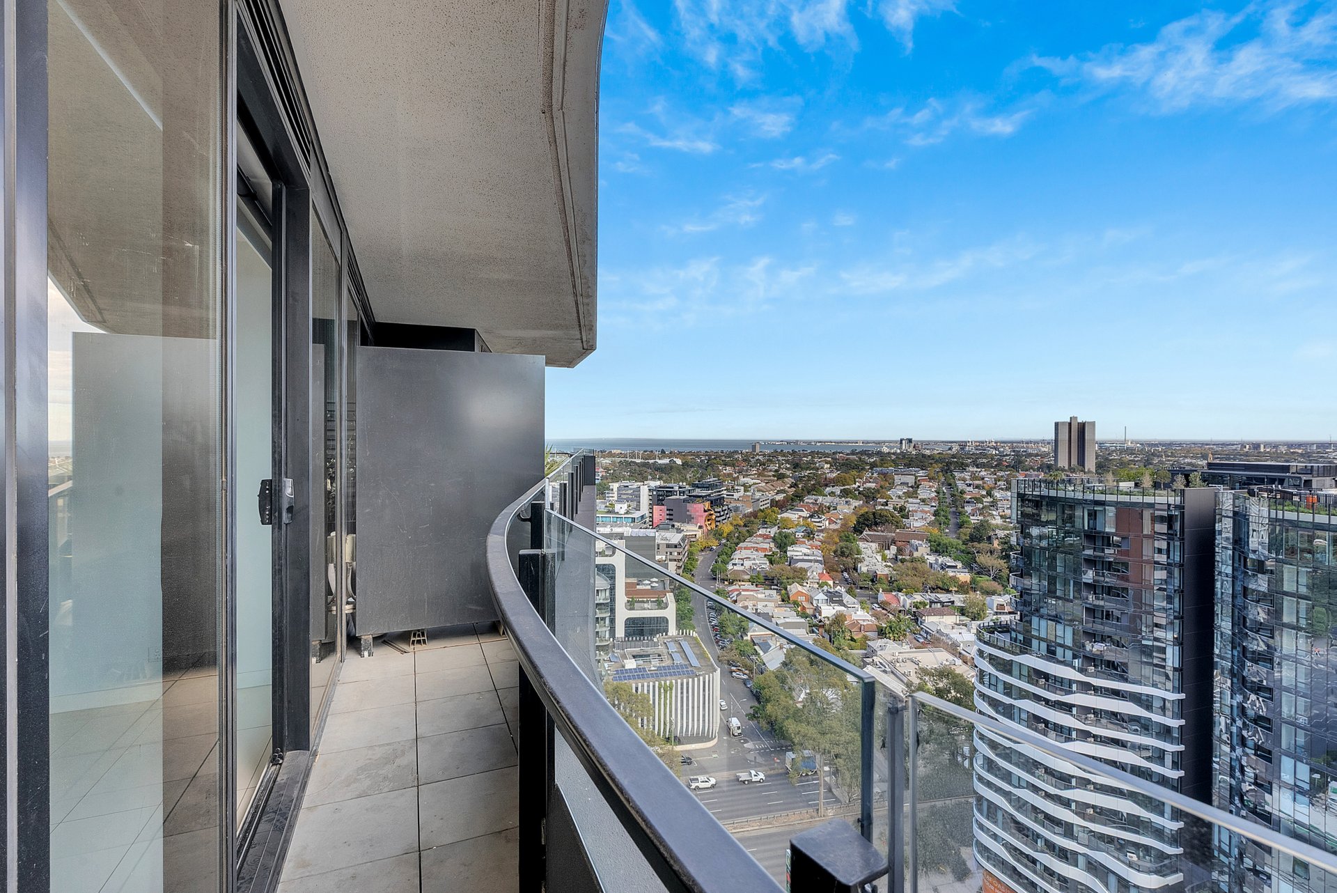 2104 / 50 Albert Road South Melbourne