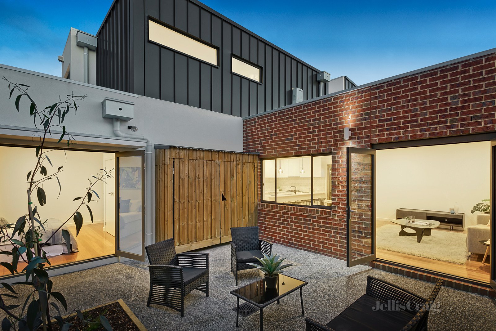 2/105 Arthurton Road, Northcote image 6