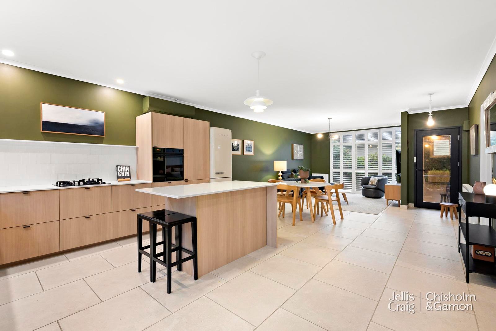 2/105 Cochrane Street, Brighton image 5