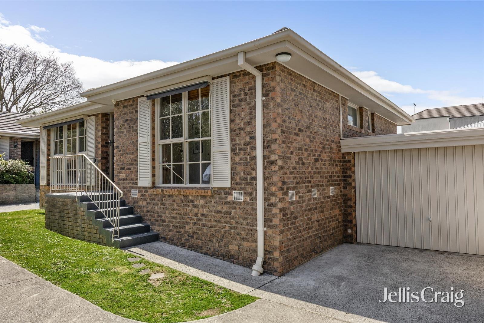 2/105 Croydon Road, Surrey Hills image 1