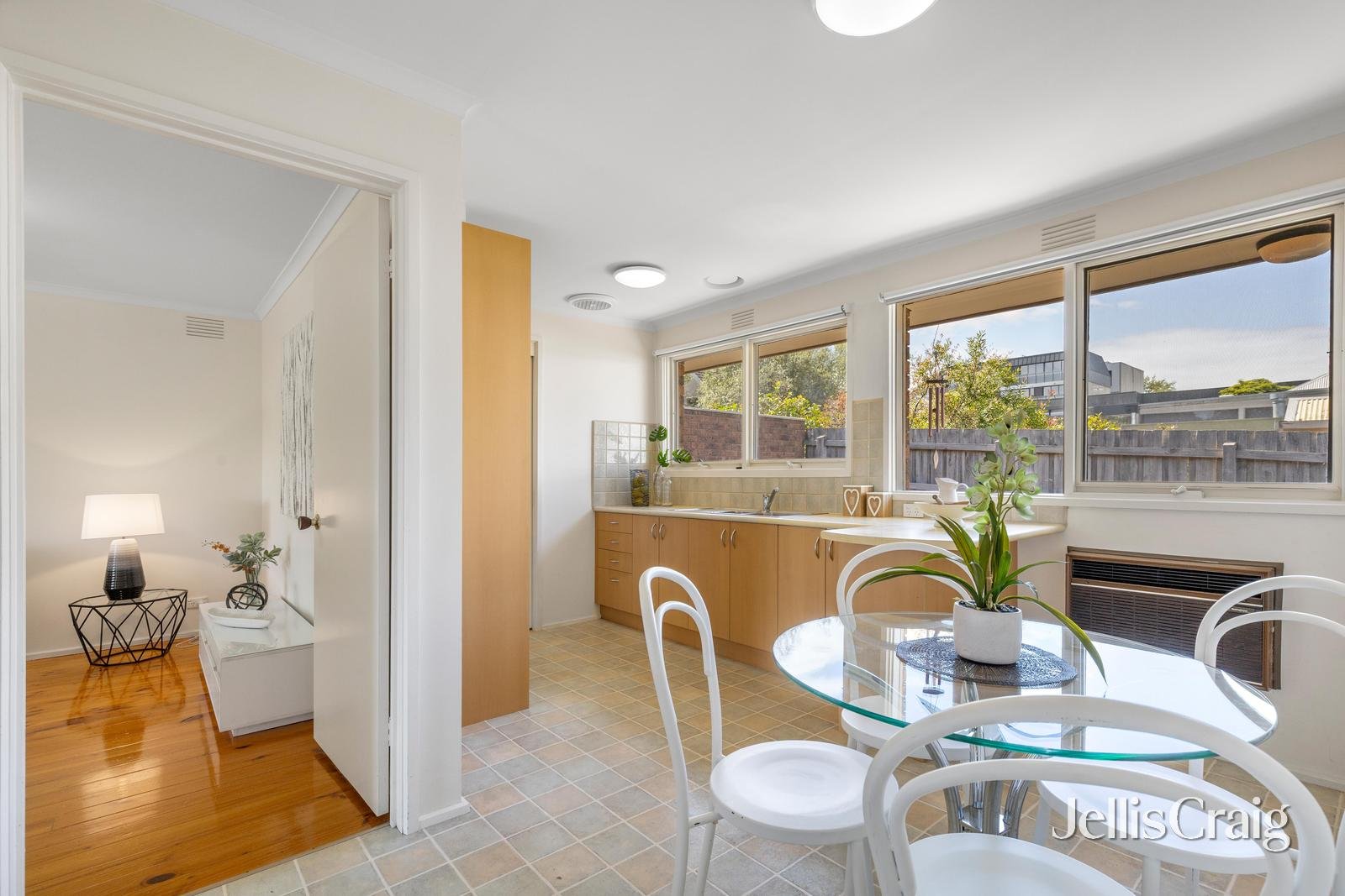 2/105 Croydon Road, Surrey Hills image 3