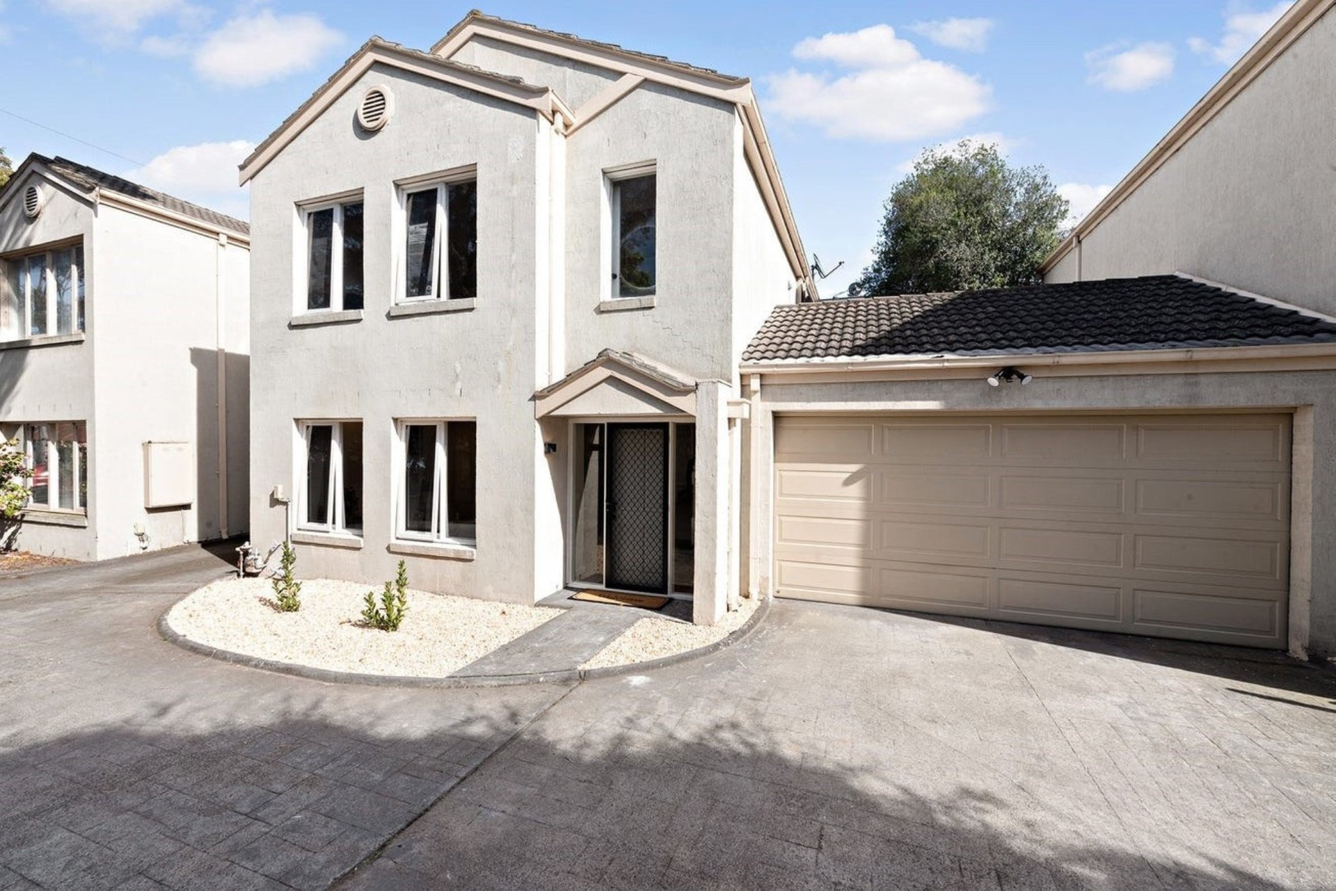 2/1053 Doncaster Road, Doncaster East image 7