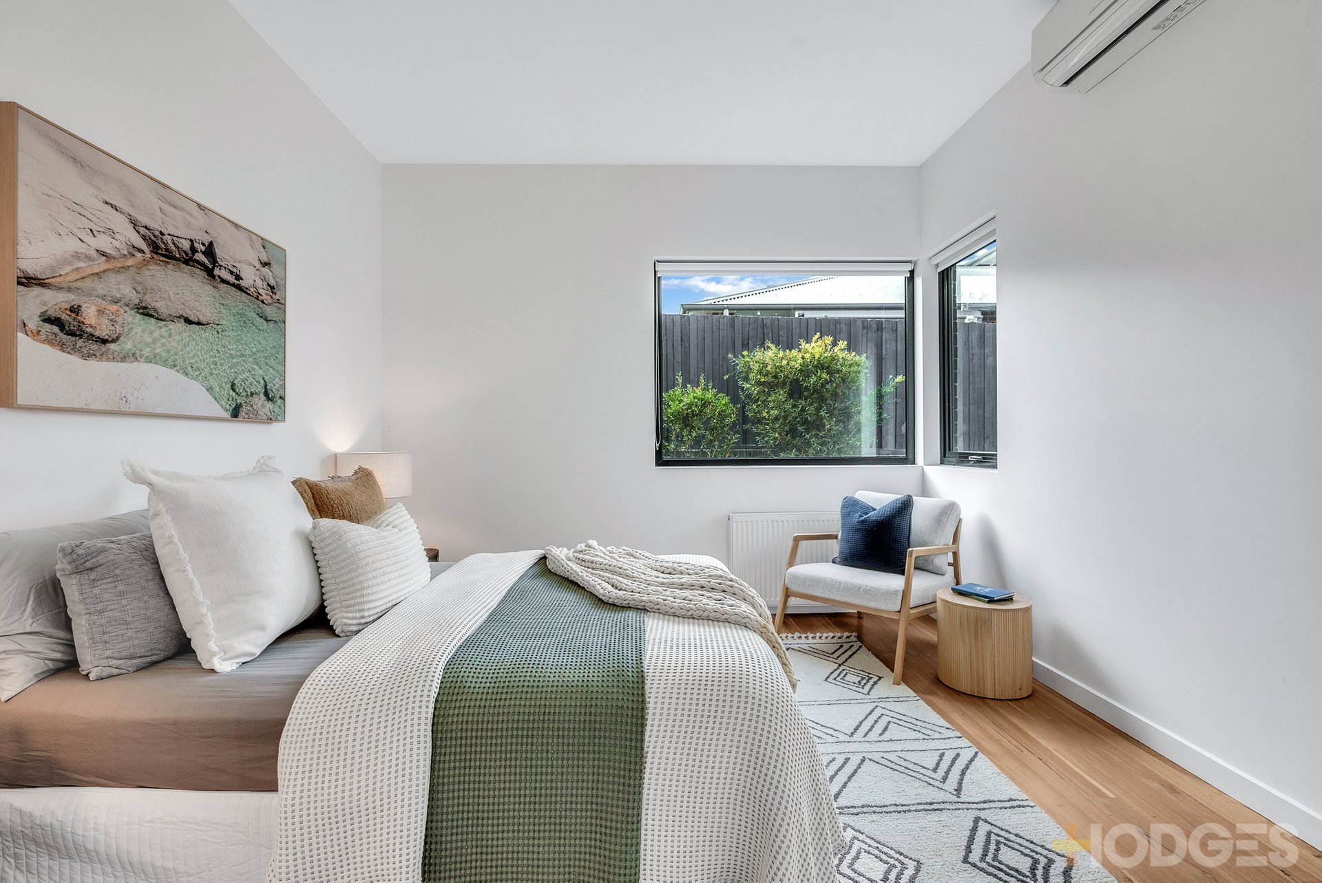 2 / 105a Wickham Road Hampton East