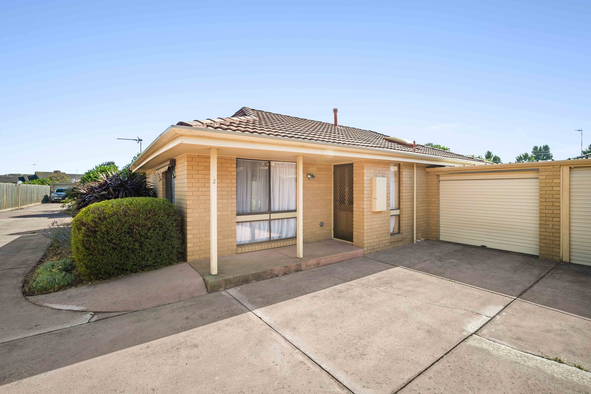 2/106 Cuthberts Road, Alfredton image 1