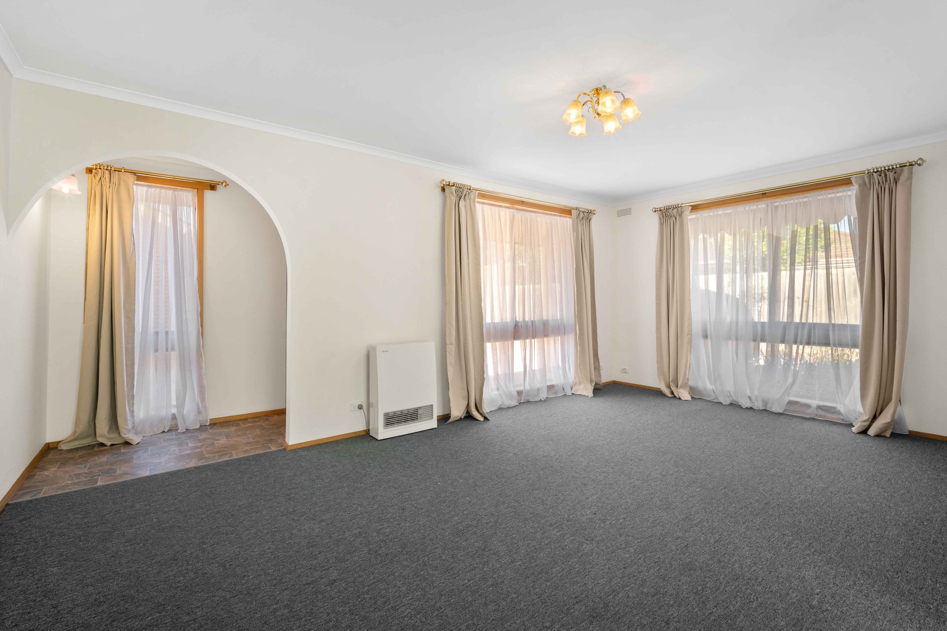 2/106 Cuthberts Road, Alfredton image 5