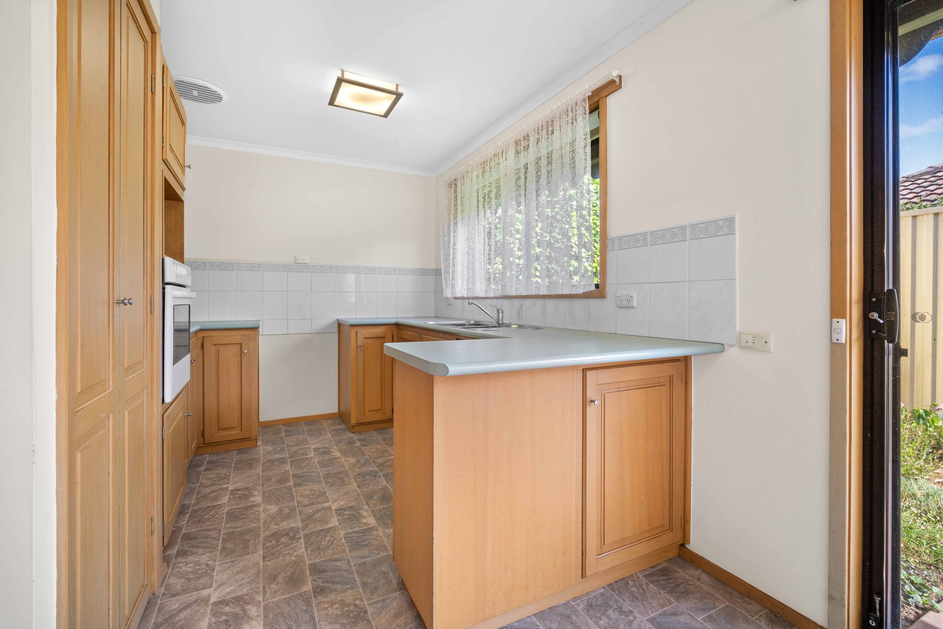 2/106 Cuthberts Road, Alfredton image 3