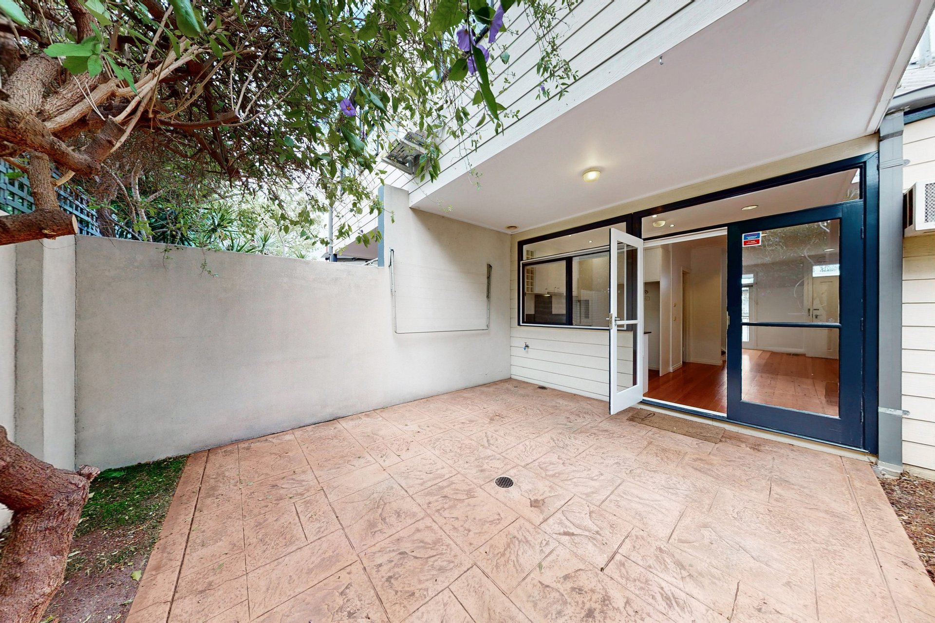 2/106 Graham Street, Port Melbourne image 7