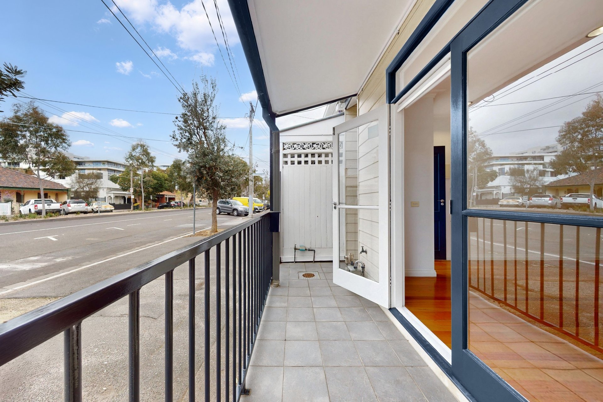 2/106 Graham Street, Port Melbourne image 4