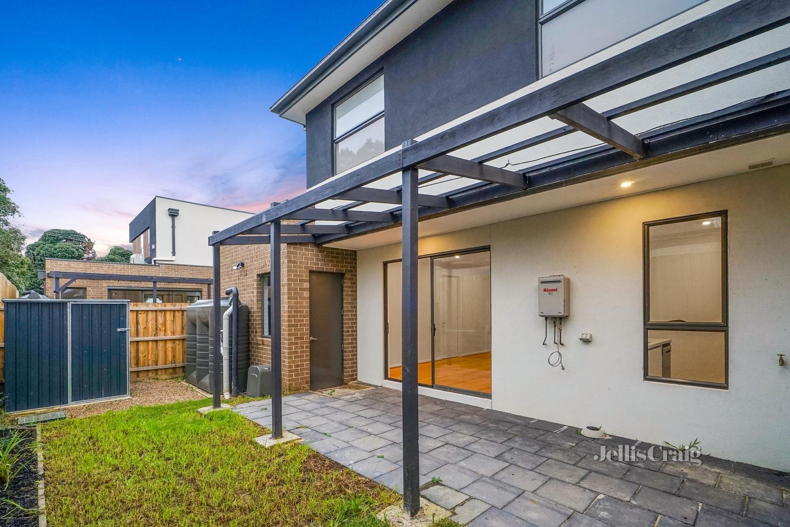 2/106 Wantirna Road, Ringwood image 9