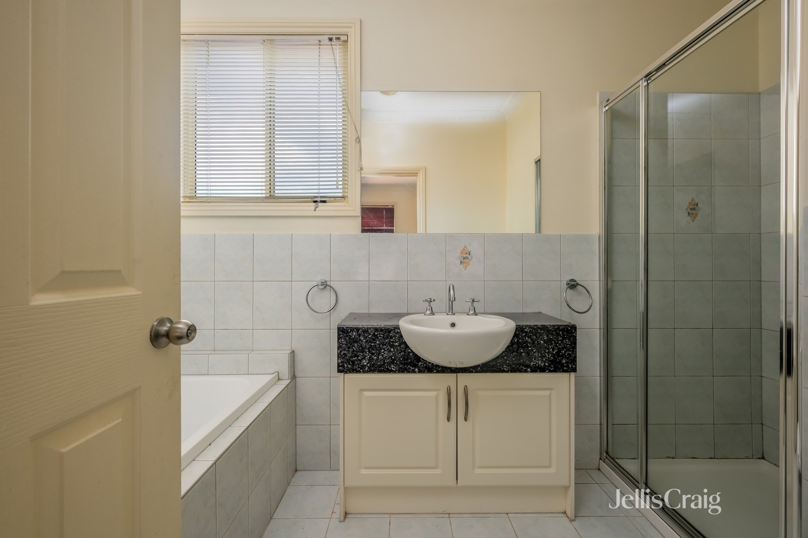 2/107 Pearson Street, Brunswick West image 6