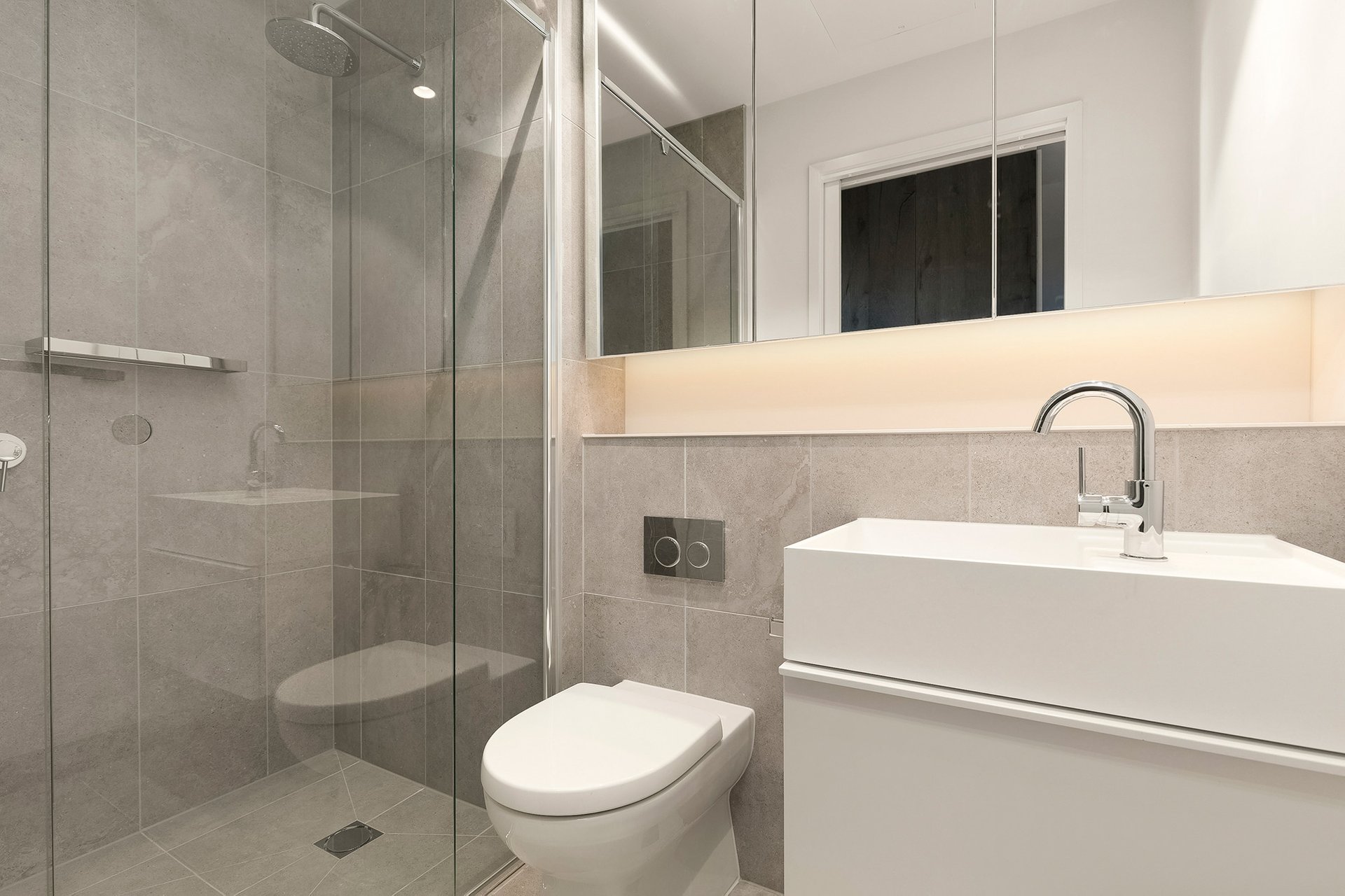 Property Gallery Thumbnail 3