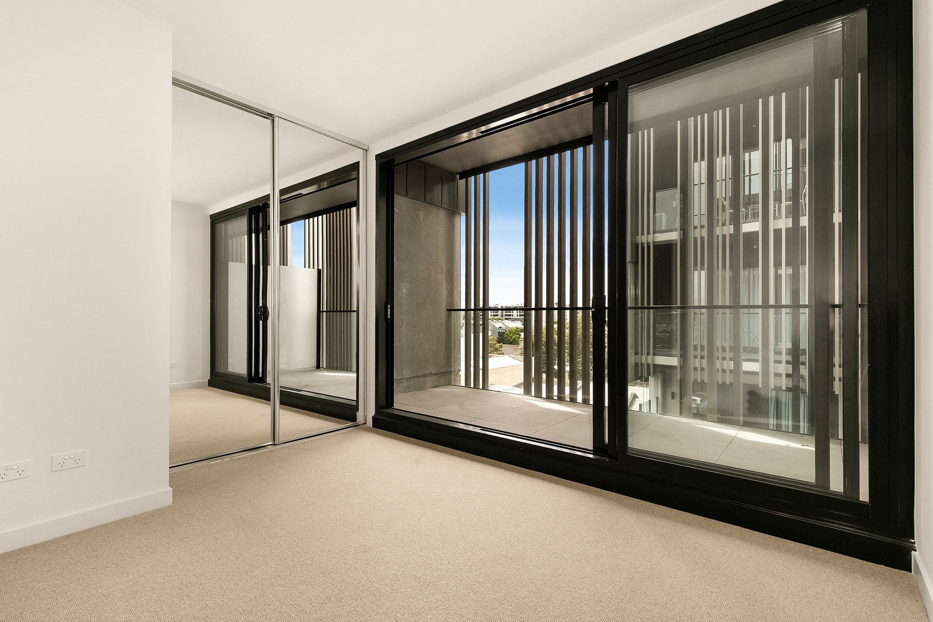 Property Gallery Thumbnail 4