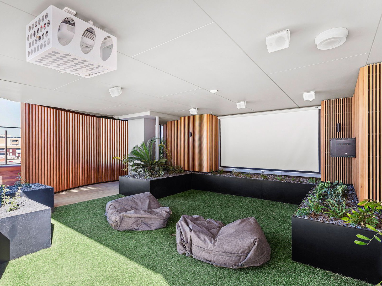 2107/40 Hall Street, Moonee&nbsp;Ponds image 9
