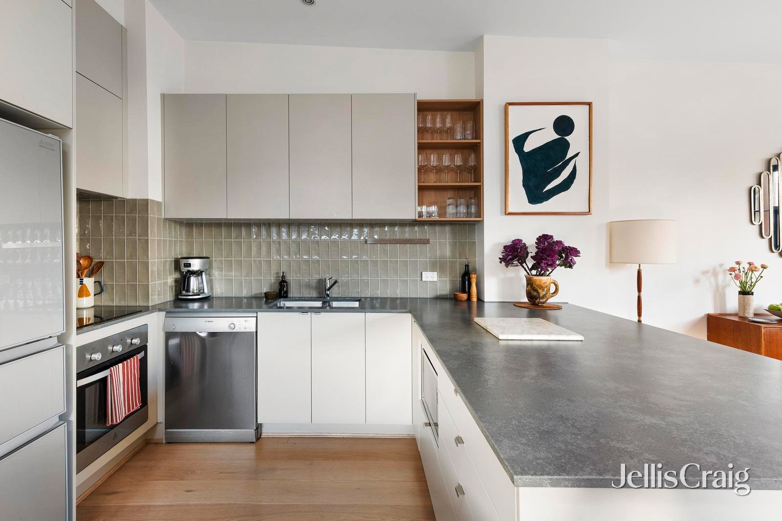 2/108 Cambridge Street, Collingwood image 4