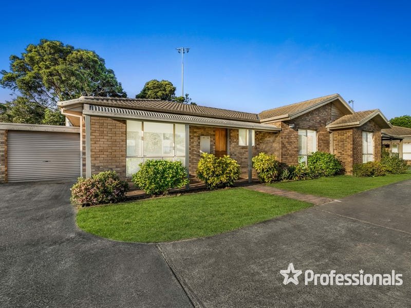 2/109 Colchester Road, Kilsyth image 1