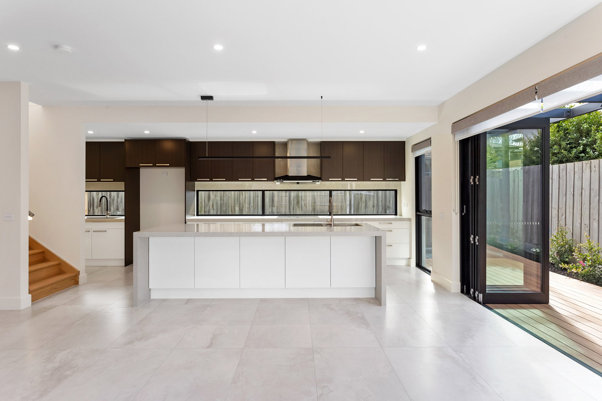 2/109 Collins Street, Mentone image 3