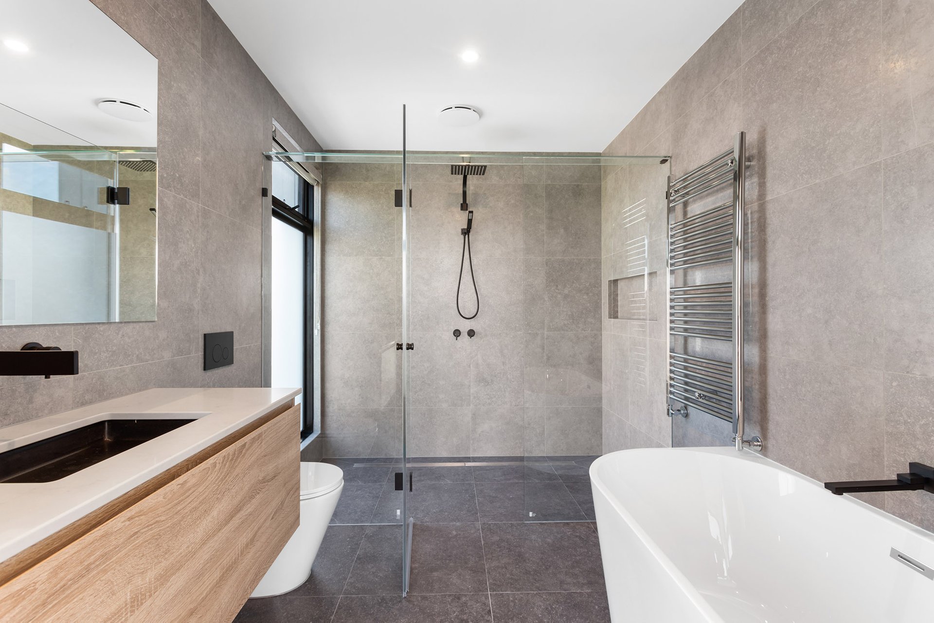 2/109 Collins Street, Mentone image 5