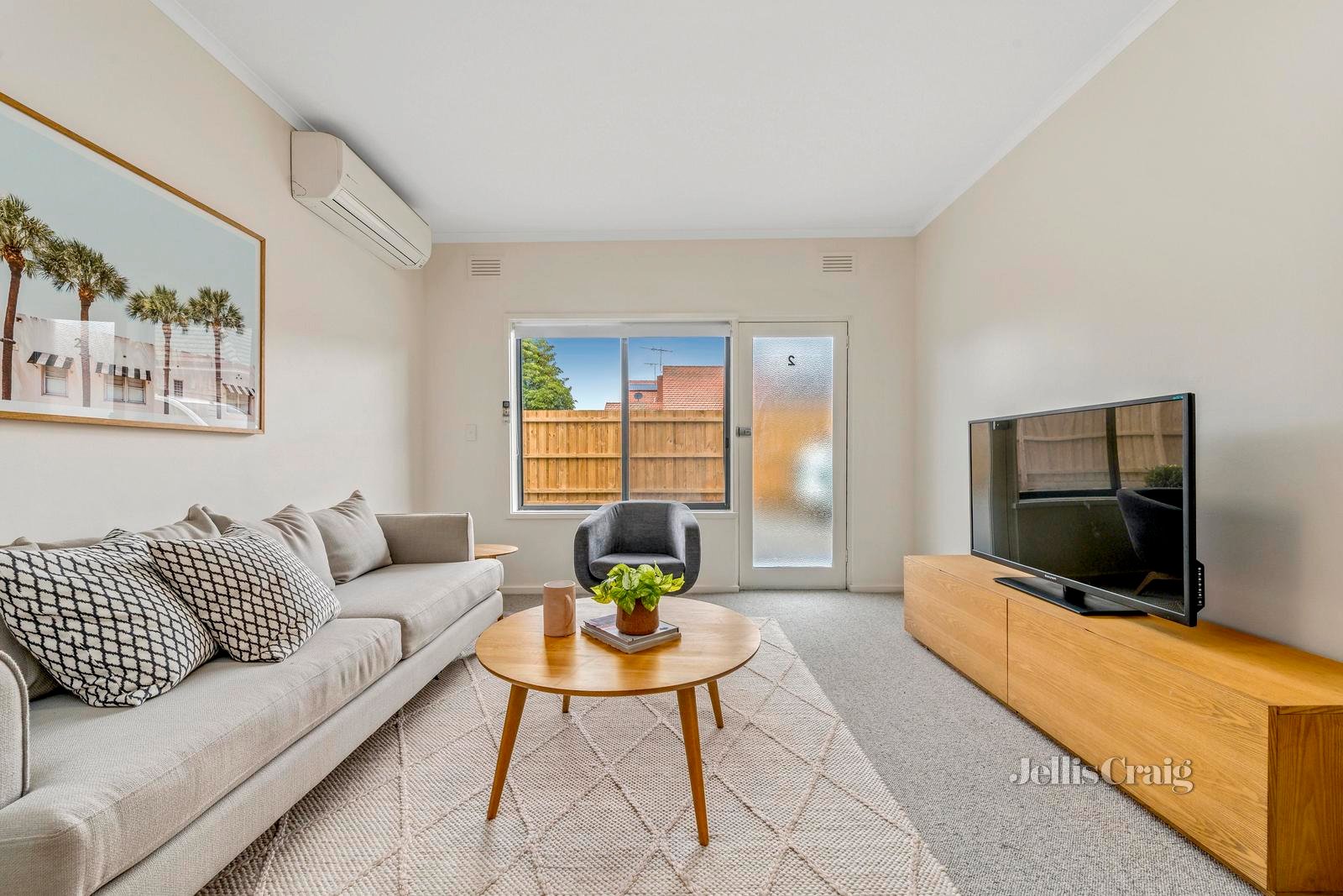 2/10A Eddys Grove, Bentleigh image 3