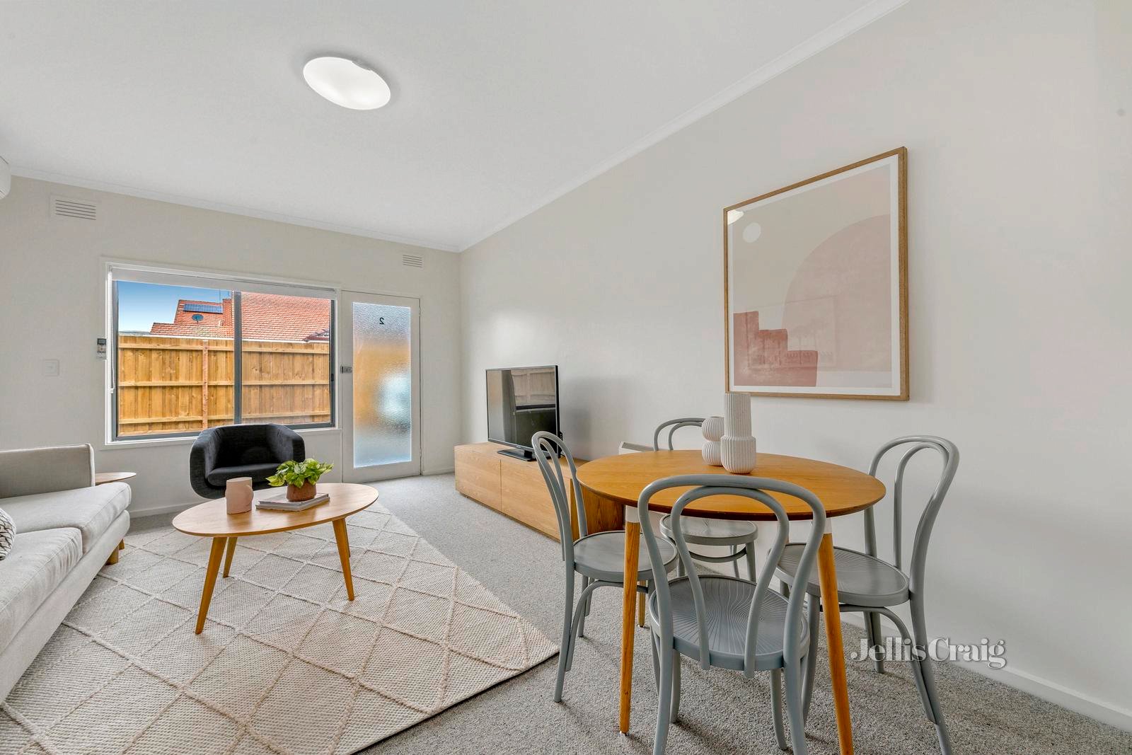 2/10A Eddys Grove, Bentleigh image 5