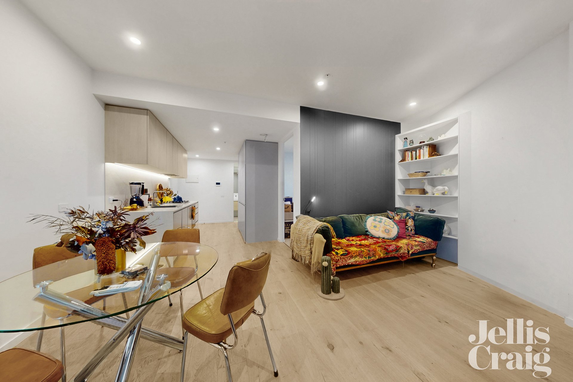 210A/48 Cowper Street, Footscray image 2
