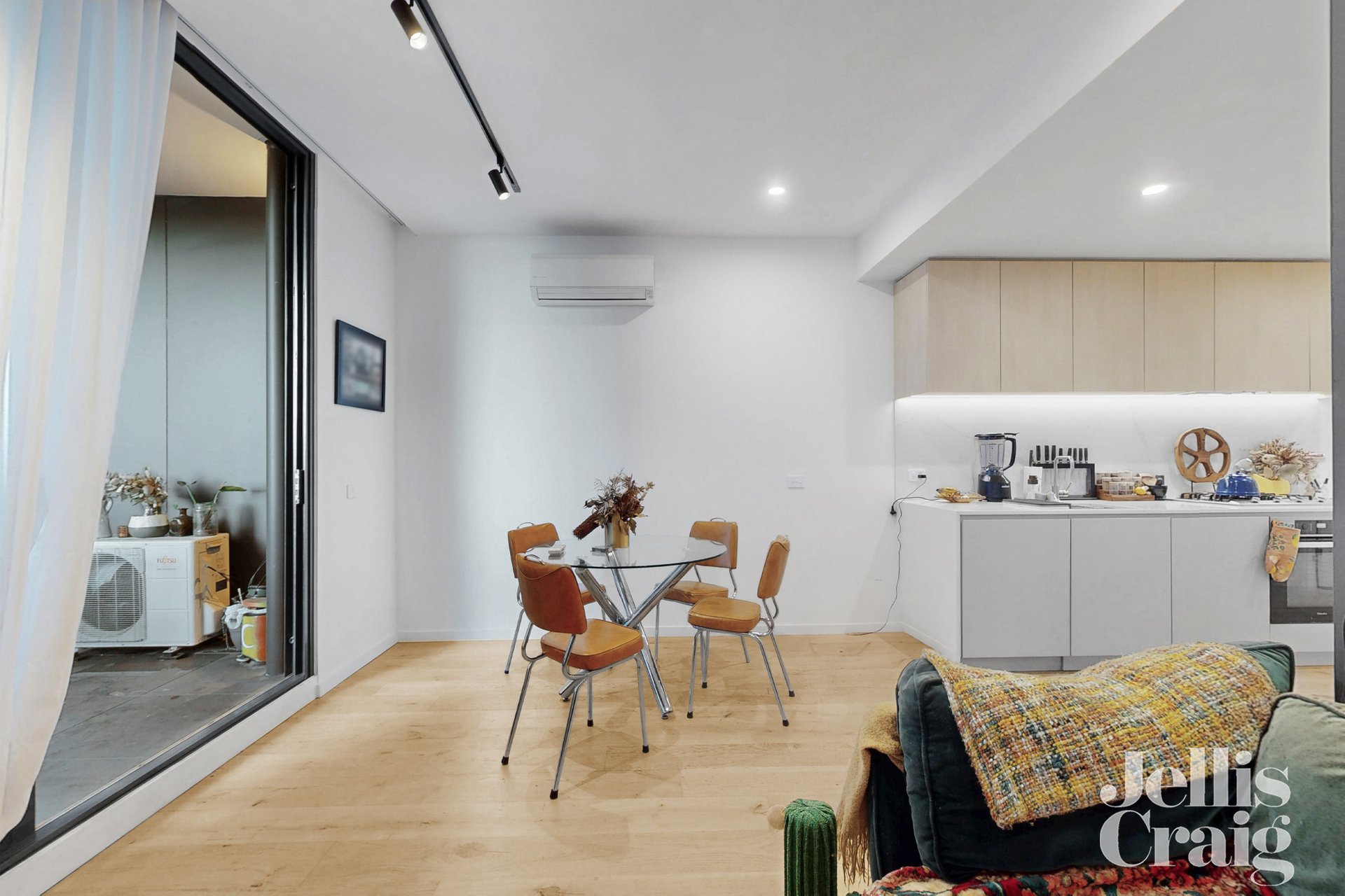 210A/48 Cowper Street, Footscray image 3