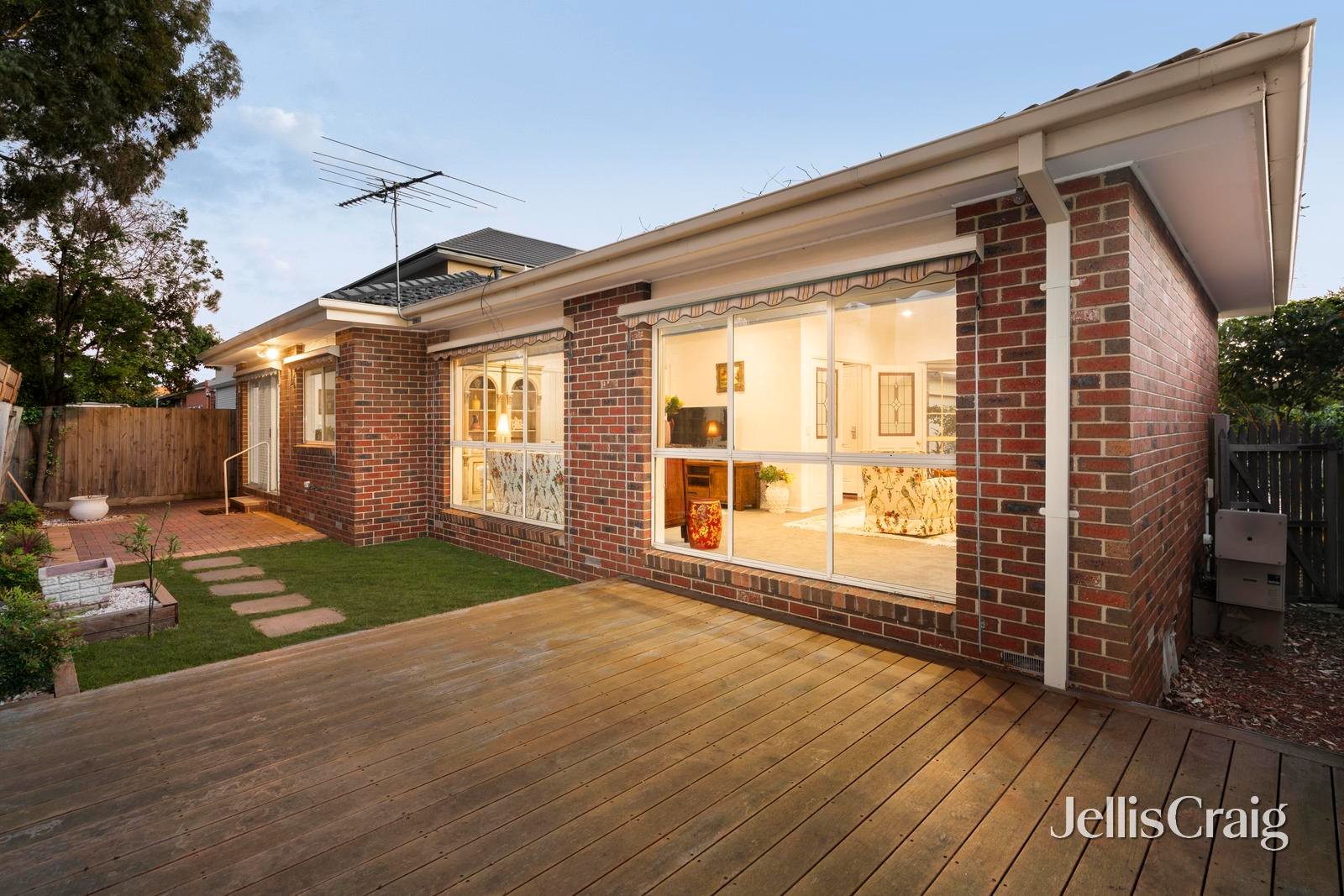 2/11 Arthurson Street, Mount&nbsp;Waverley image 17