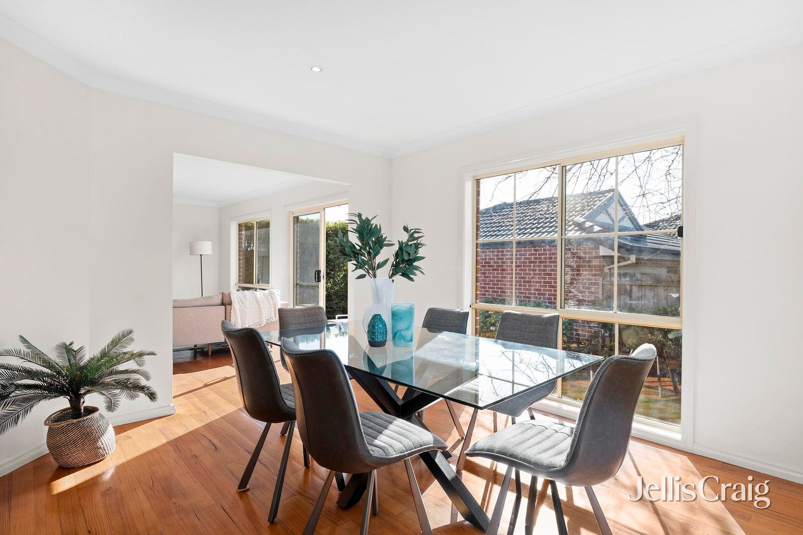 2/11 Basingstoke Road, Mitcham image 3