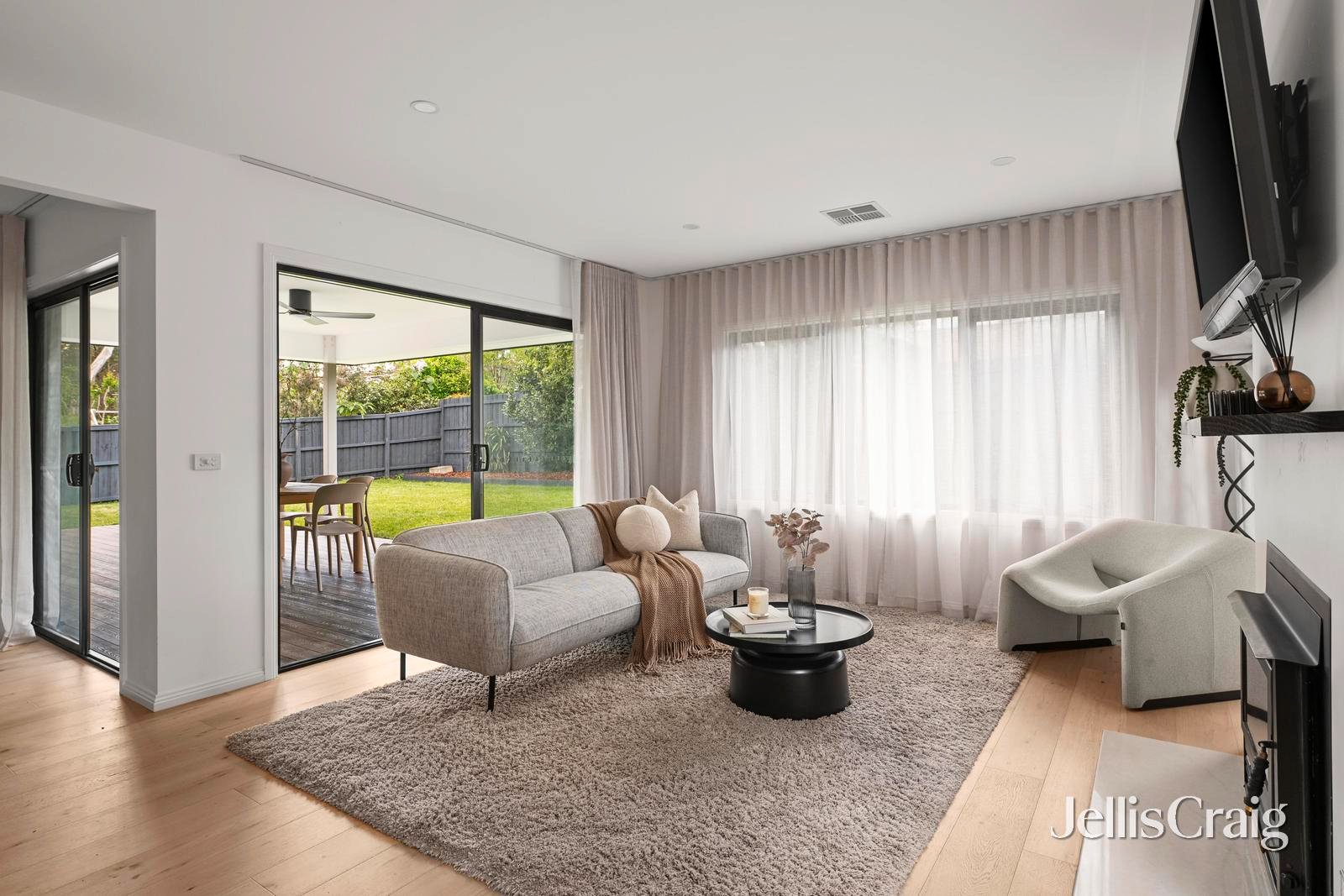 2/11 Baxter Street, Eltham image 5