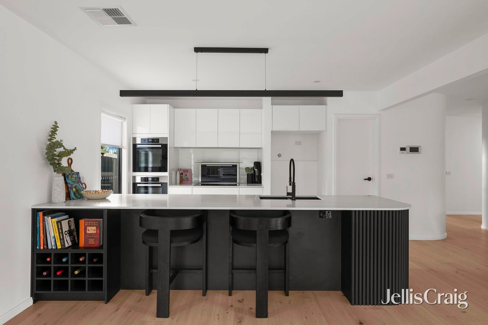 2/11 Baxter Street, Eltham image 6