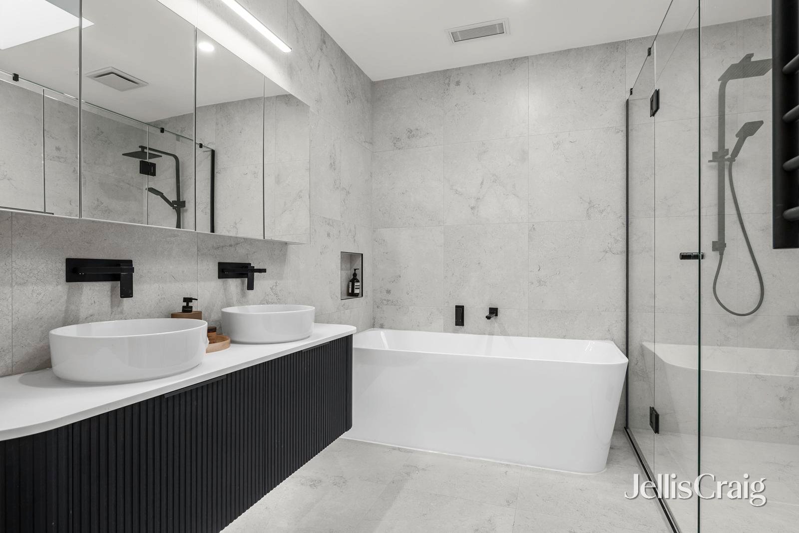 2/11 Baxter Street, Eltham image 12