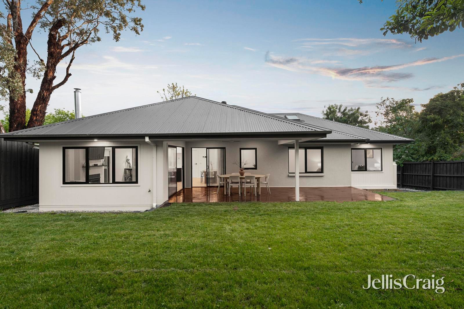 2/11 Baxter Street, Eltham image 18
