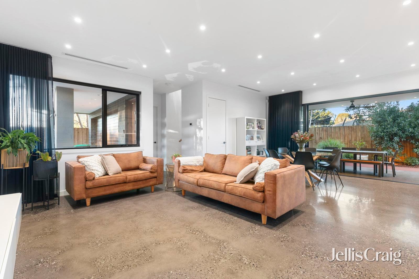 2/11 Boyne Street, Rowville image 4