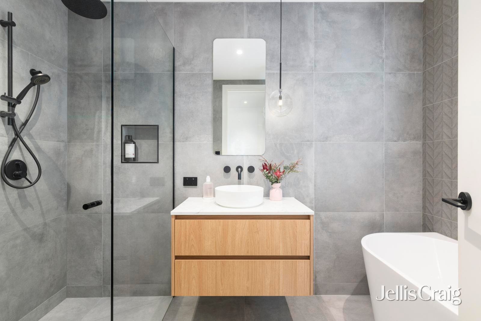 2/11 Boyne Street, Rowville image 6