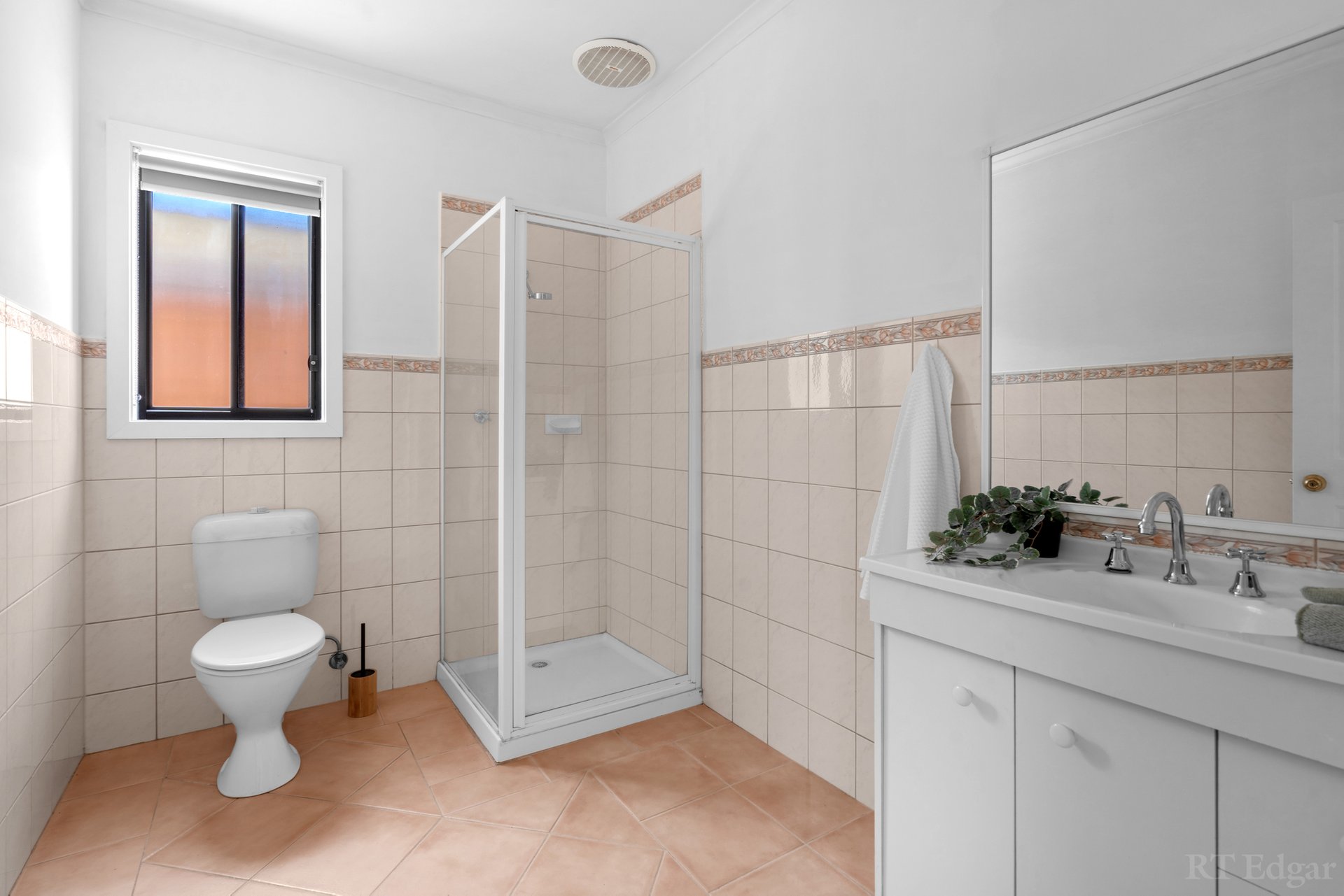 Property Gallery Thumbnail 14