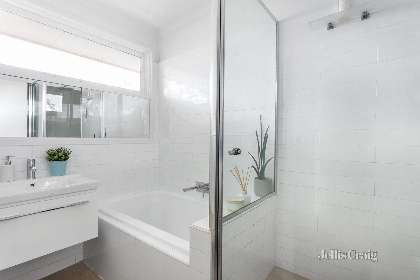 2/11 Eddy Street, Camberwell image 4
