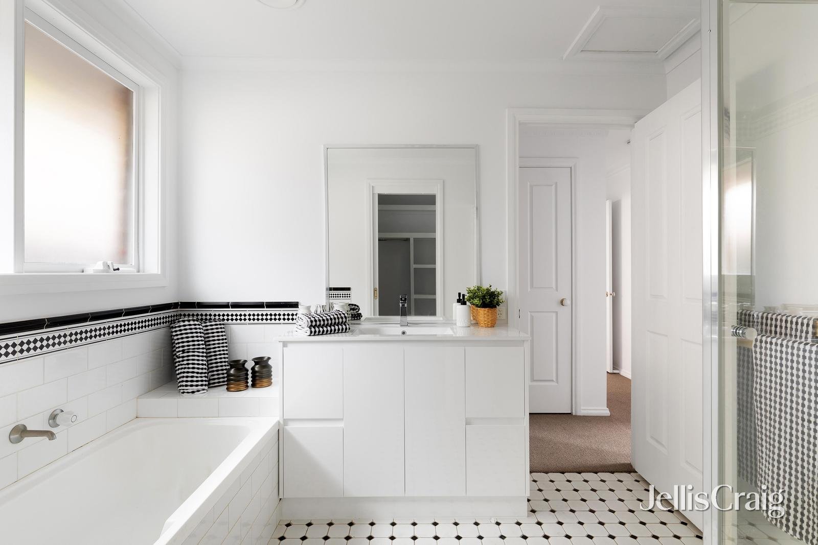2/11 Eden Avenue, Watsonia image 10