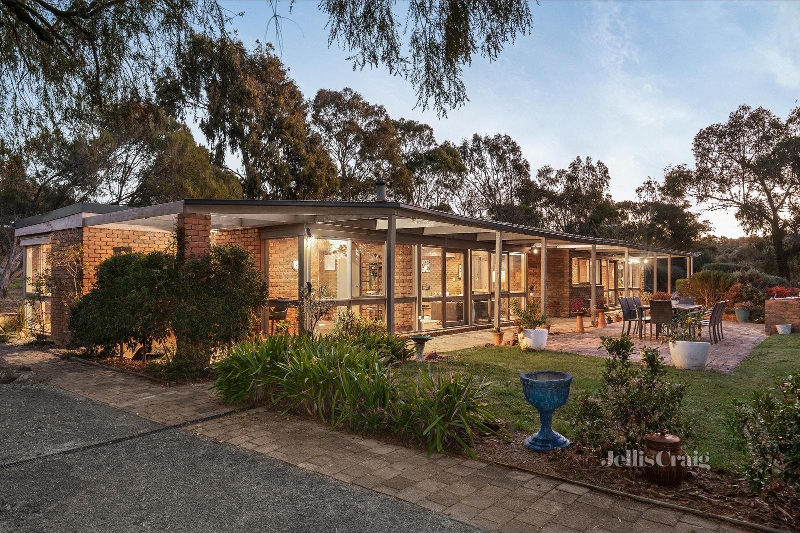 211 Fourth Avenue, Eden Park image 1
