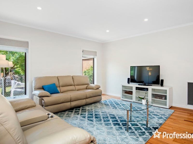 2/11 Glen View Road, Mount Evelyn image 4