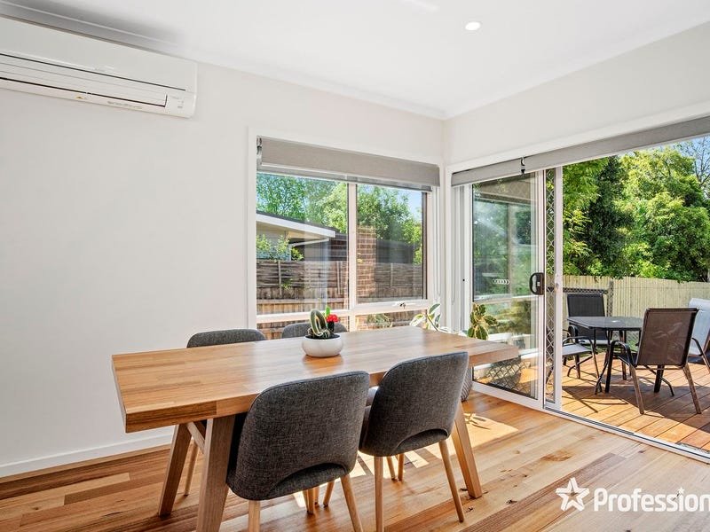 2/11 Glen View Road, Mount Evelyn image 5