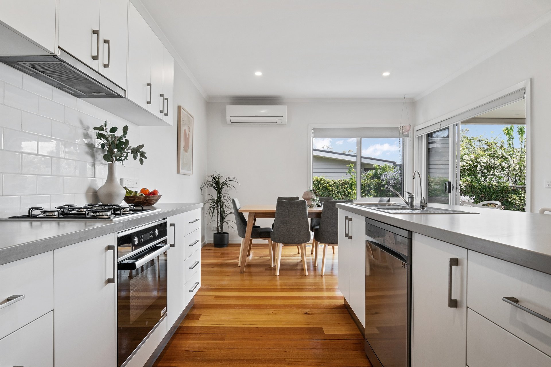 2/11 Glen View Road, Mount&nbsp;Evelyn image 4